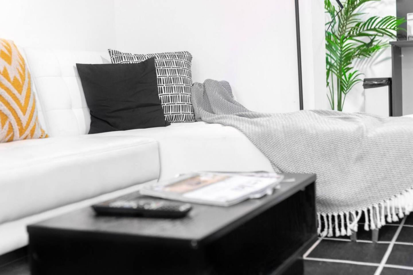 Loft Style Apartment - Near City Centre - Smart Tv- Wifi - Parking - Top Rated - 3Nt Бірмінгем Екстер'єр фото